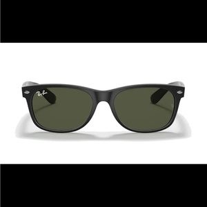 Ray-Ban RB2132 New Wayfarer Color Mix Sunglasses - Black/Green Classics G-15